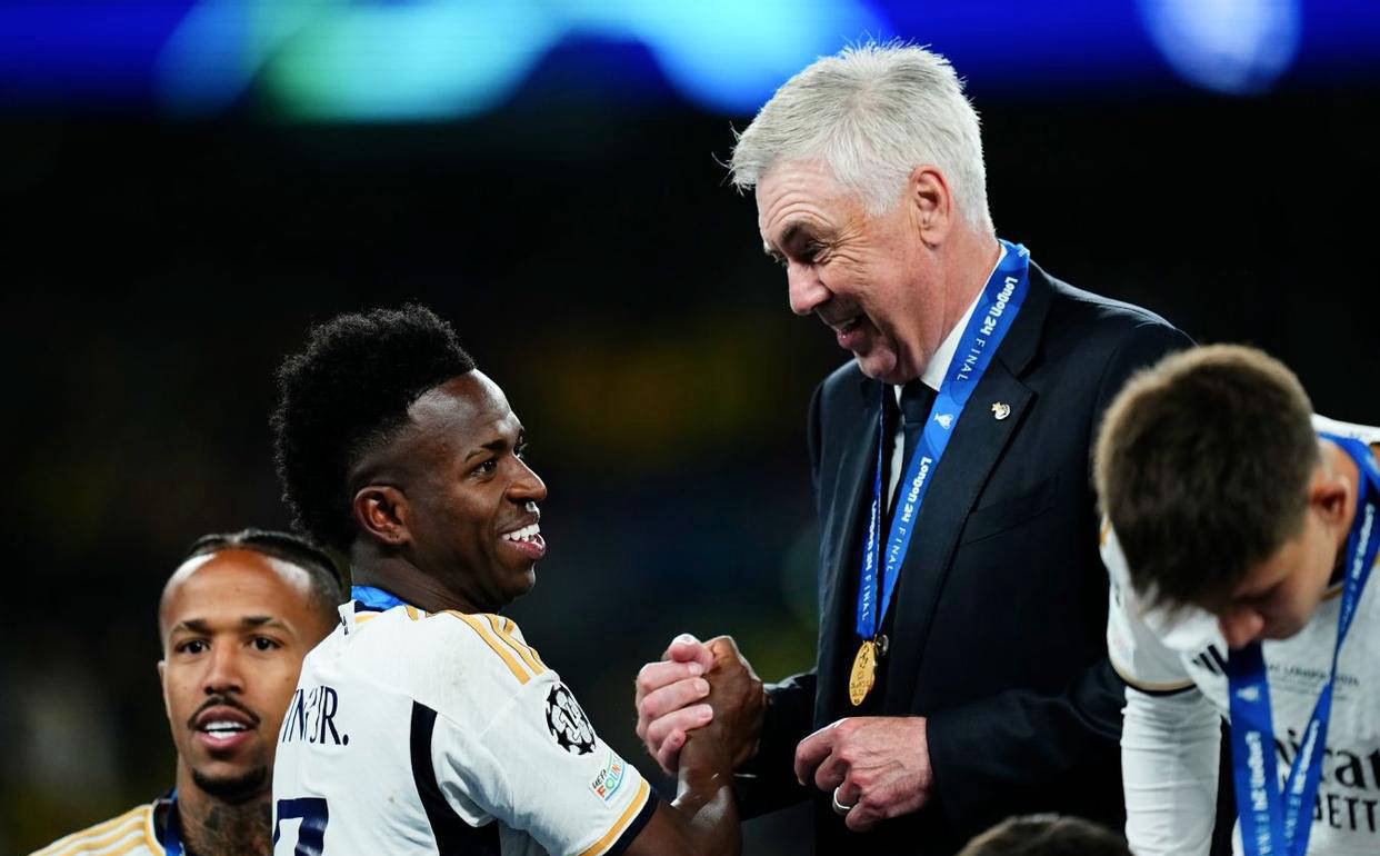 大巴黎登顶！最新足坛俱乐部排行榜，巴萨冲进前三，皇马仅第七